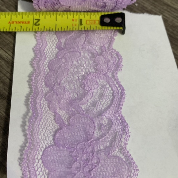 46 Yards of Assorted Flat Lace Fabric Bundle - Picture 9 of 9